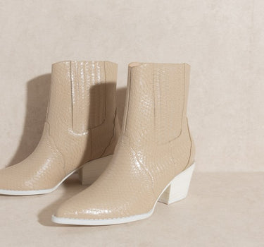 OASIS SOCIETY Dawn - Paneled Western Bootie