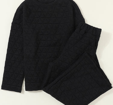 Black Solid Quilted Pullover and Pants Outfit