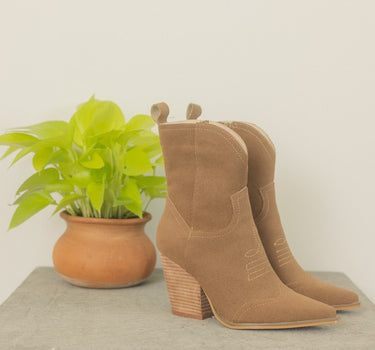 Oasis Society Ariella - Western Short Boots