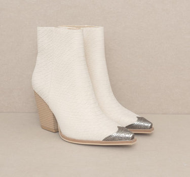 OASIS SOCIETY Zion - Bootie with Etched Metal Toe