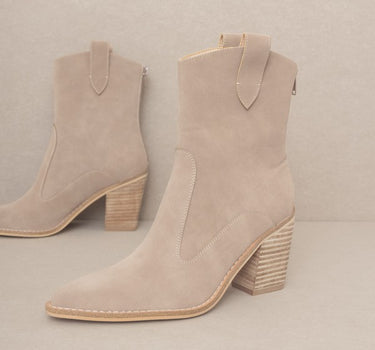 OASIS SOCIETY Tara - Two Paneled Western Boots