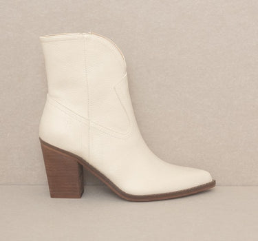 OASIS SOCIETY Harmony - Two Panel Western Booties